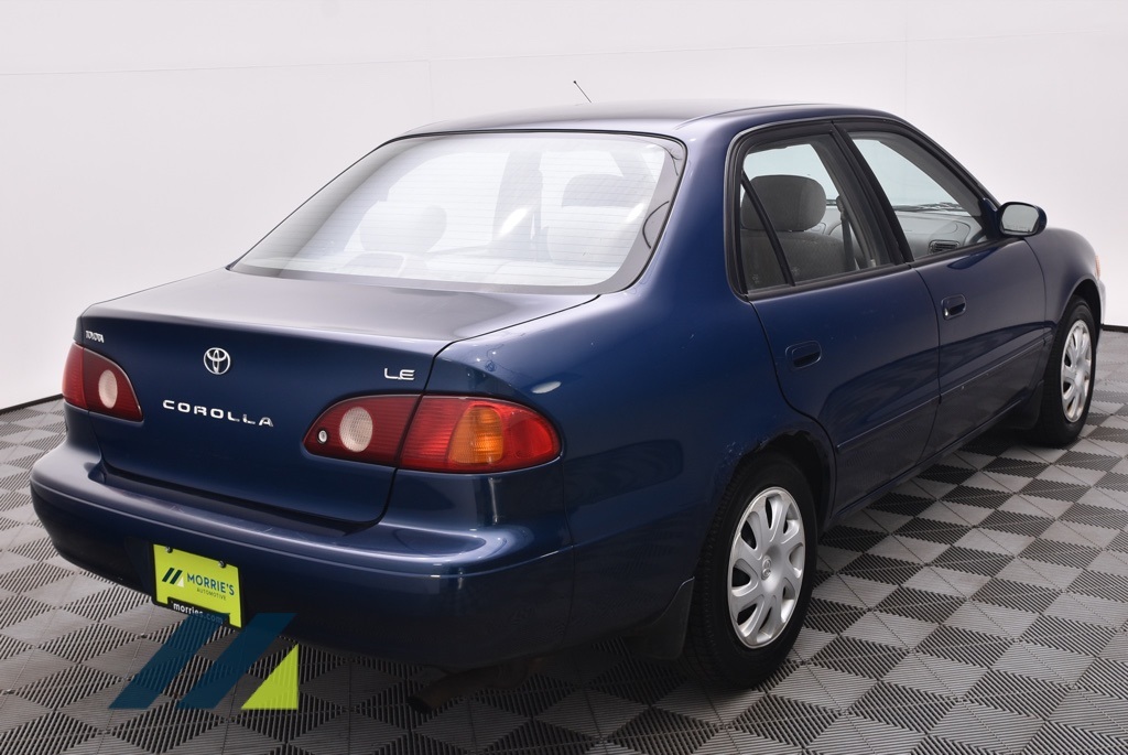 Toyota corolla 2002 года